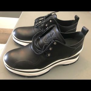 💯 Authentic Louis Vuitton men’s shoes